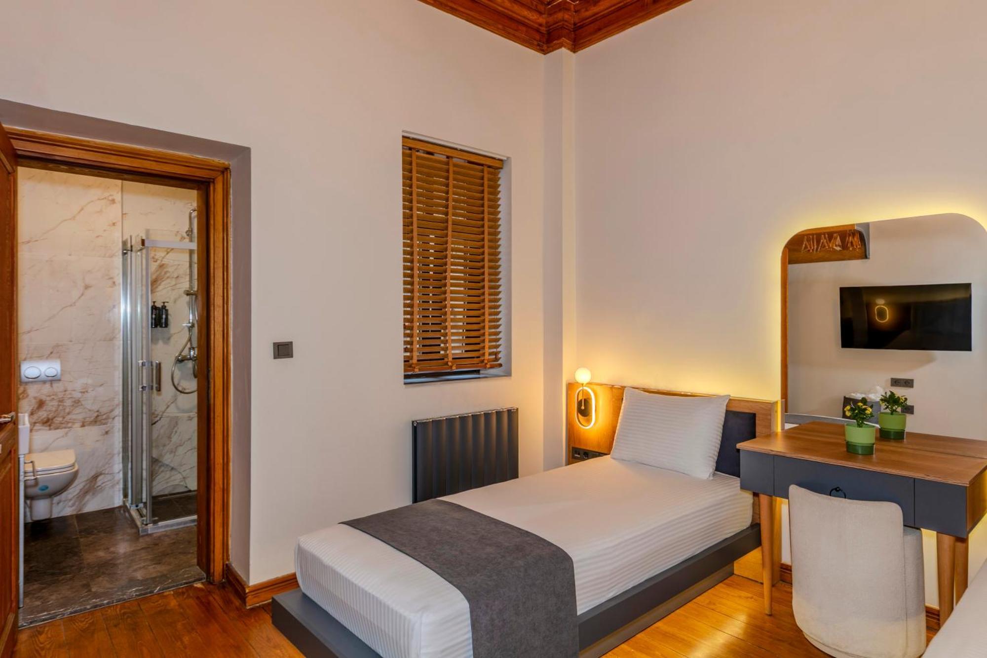 Elmira Pera Hotel & Spa - Special Class イスタンブール エクステリア 写真